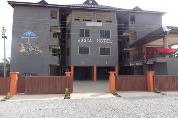 Hotel Justa
