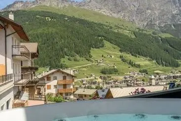 Hotelli Hotiday Bormio Valdidentro