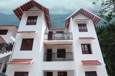 Oyo 10421 La Flora Resorts