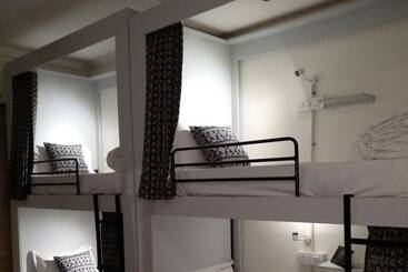 Nomadia Hostel By Anara Homes & Villas