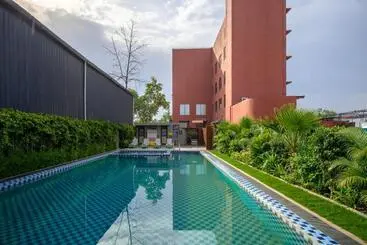 Hotel Clarks Safari Haridwar