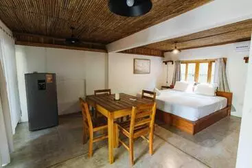 Retkeilymaja Zeneidas Surf Garden