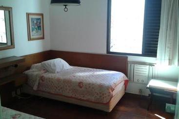 Жильё для туристов Residencial Flat Golden Beach.