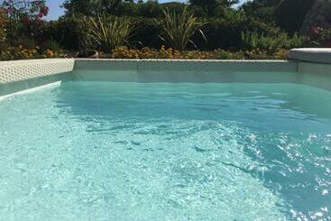 Hotel Bouganville B&b