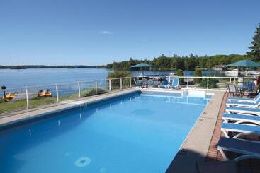 Hotel The Glen House Resort