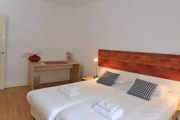 هتل Olympic Stadium Apartment