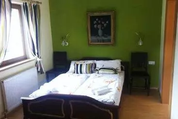 Hotel Pension Rauchkuchl