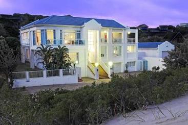 فندق A Villa De Mer Guesthouse