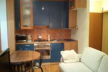 Отель Vrazhsky Pereulok