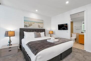 Отель Docklands Private Collection   Newquay