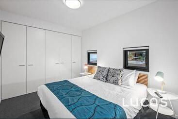 Отель Docklands Private Collection   Newquay