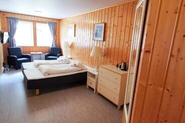 בית מלון כפרי Gudvangen Fjordtell