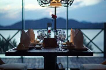 בית מלון כפרי New Century Resort Yuyao Siming Lake