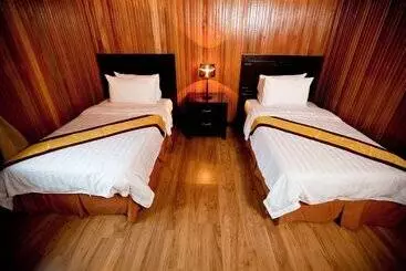 Hotel Pom Pom Island Resort