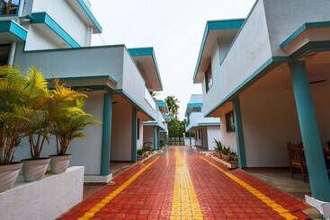 Meera Motels & Residency