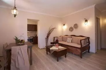 Hotel Kaminos Village