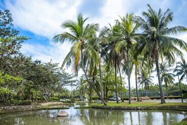 فندق Pearl River Nantian Hot Spring Resort