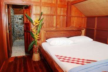 فندق Phi Phi Sunset Bay Resort