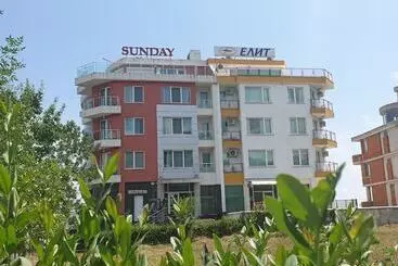 Family Hotel Sunday