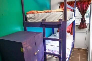 호텔 Drift Inn Cayo