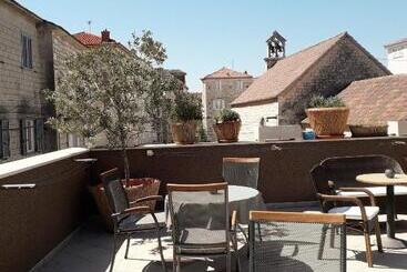 هتل Guest House Klaudija