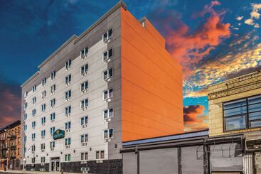 ホテル La Quinta Inn & Suites By Wyndham Brooklyn Central