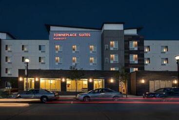فندق Towneplace Suites By Marriott Milwaukee Oak Creek
