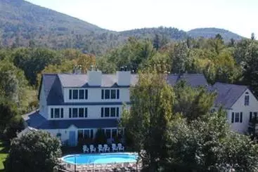 ホテル Inn At Ellis River