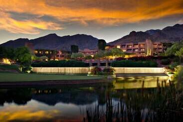 酒店 Krishna Park Inn