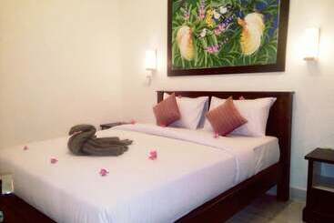 ホテル Santai Homestay