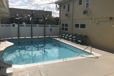 בית מלון כפרי Seahorse Inn