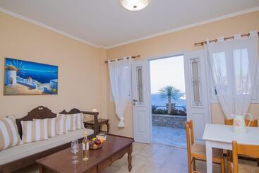 Niriides Hotel Apartments