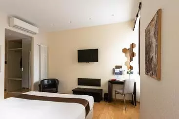 Hotelli Aiello Rooms San Babila