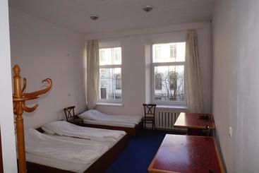 Hôtel Budget Central