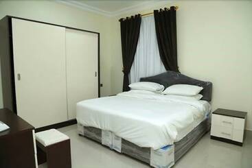 هتل Golden Seasons Furnished Apartments 5
