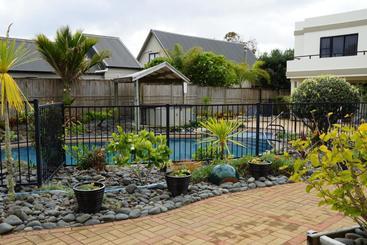 בית מלון כפרי Ocean Breeze Resort Pauanui