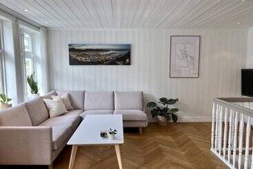 酒店 To Sostre Guesthouse