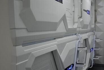 Capsule Hotel Zodiak