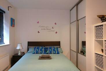 فندق Arena House