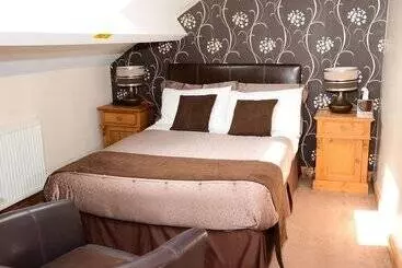 Hotel Pinewood House