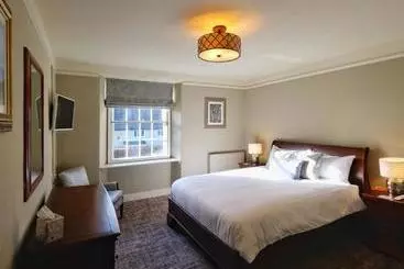 Hotelli The Greyhound Inn