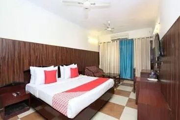 Hotel Oscar Regency