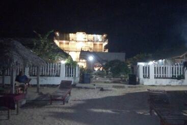 Hotel Resort Maya Beach