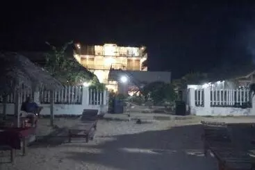 Hotel Resort Maya Beach