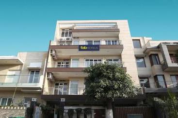 Fabhotel Daffodils Ii