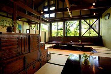 فندق Tsumikusa No Yado Komatsu Ryokan