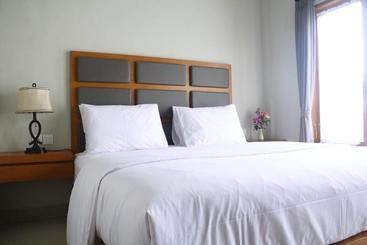 Hotel Dejabu Studio & Suites