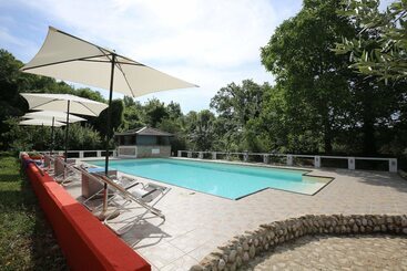 هتل La Mela Rossa