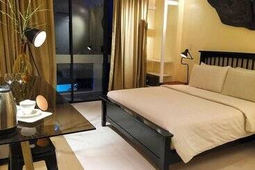 فندق Luxx Boutique Boracay