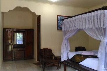 Segara Hotel And Restaurant